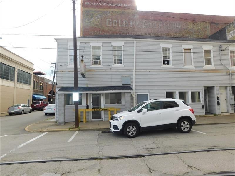 16 North Beeson Avenue Uniontown, PA 15401 - Photo 3 of 4 a building view