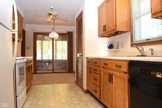 $235,000 | 1247 Holiday Lane East, Brownsburg, IN 46112