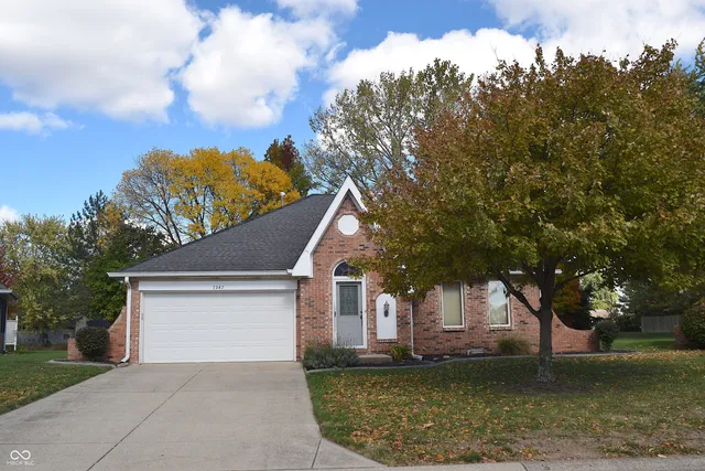 $235,000 | 1247 Holiday Lane East, Brownsburg, IN 46112