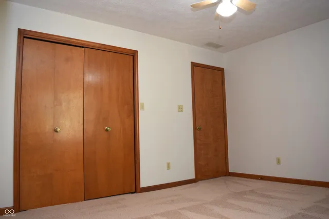 $235,000 | 1247 Holiday Lane East, Brownsburg, IN 46112