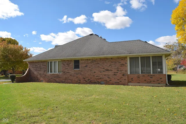 $235,000 | 1247 Holiday Lane East, Brownsburg, IN 46112