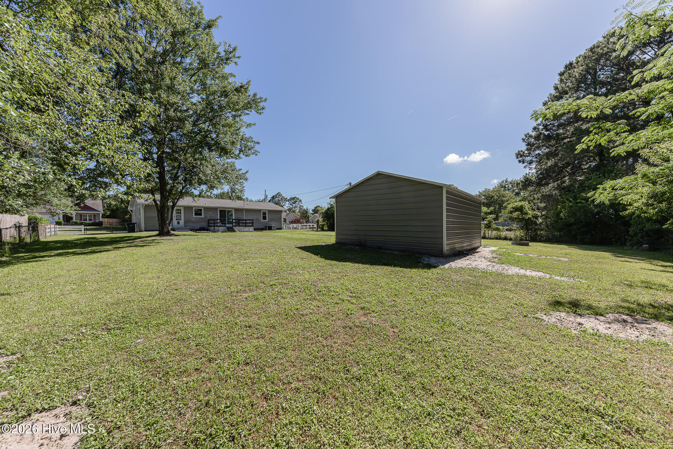 69 Sanders Drive Hubert, NC 28539 - Photo 29 of 33 46REAR