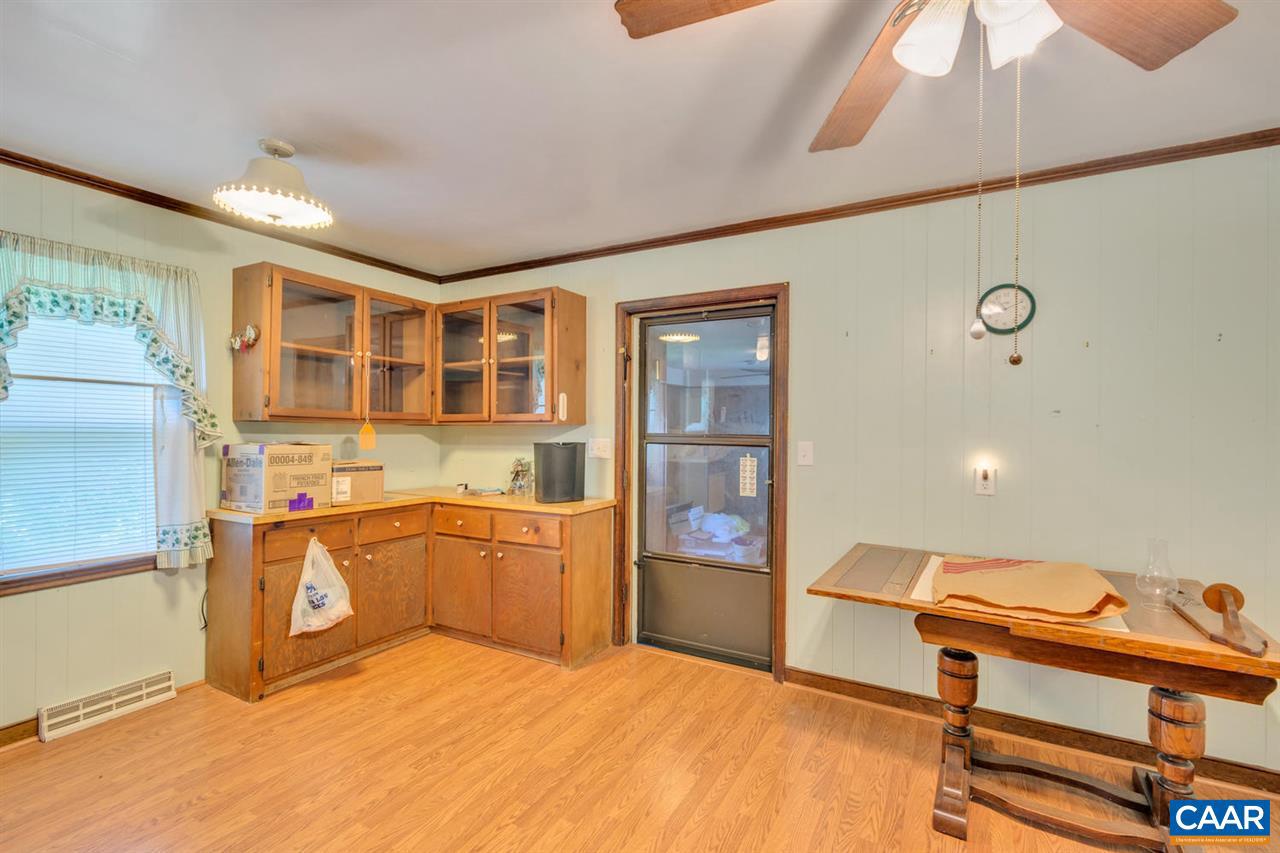 712 Rockcreek Road, Unit B Charlottesville, VA 22903 - Photo 11 of 12