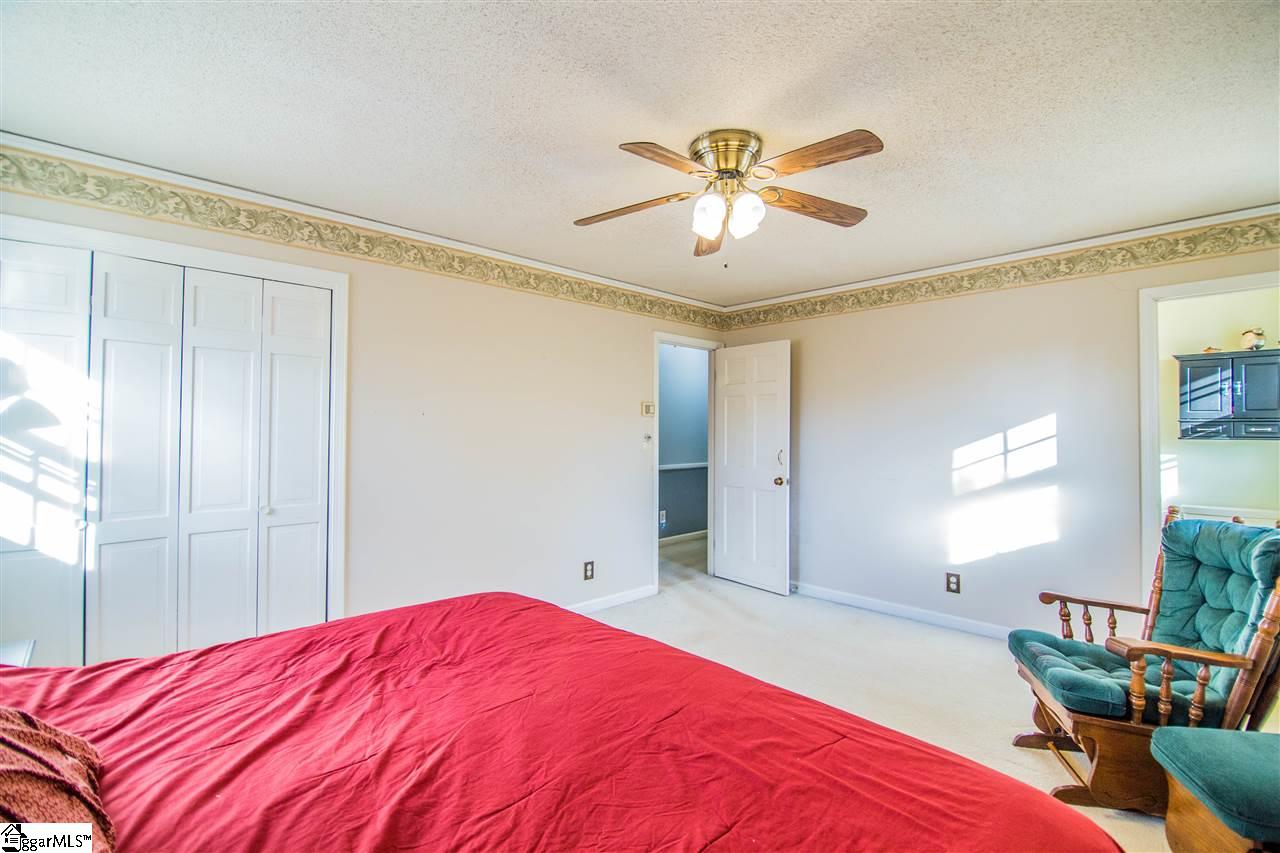 108 Holly Road Taylors, SC 29687 - Photo 12 of 23 Gallery Image 12
