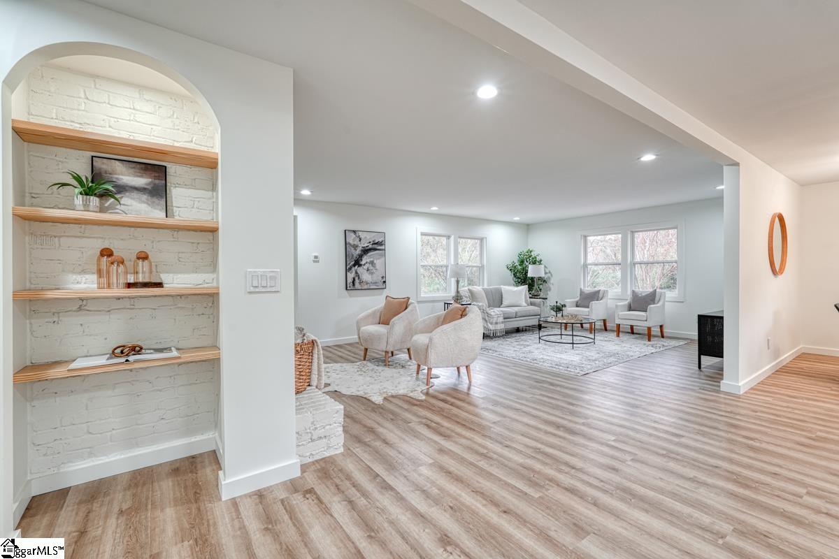 140 Rose Circle Greenville, SC 29607 - Photo 13 of 36 Gallery Image 13