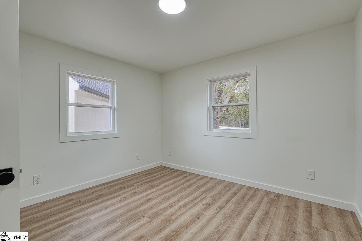 140 Rose Circle Greenville, SC 29607 - Photo 23 of 36 Gallery Image 23