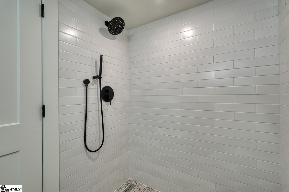 140 Rose Circle Greenville, SC 29607 - Photo 29 of 36 Gallery Image 29