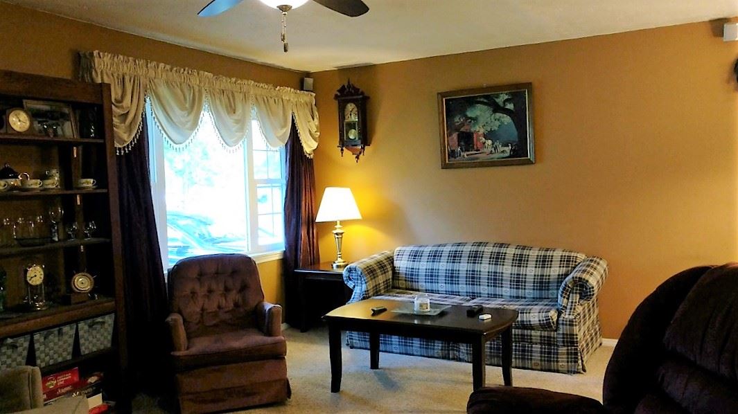 305 North Shellbark Road Muncie, IN 47304 - Photo 3 of 16
