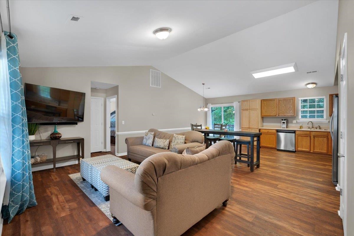 150 Forrest Drive Fountain Inn, SC 29644 - Photo 5 of 25 Gallery Image 5