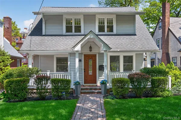 $1,350,000 | 45-87 Browvale Lane | Little Neck