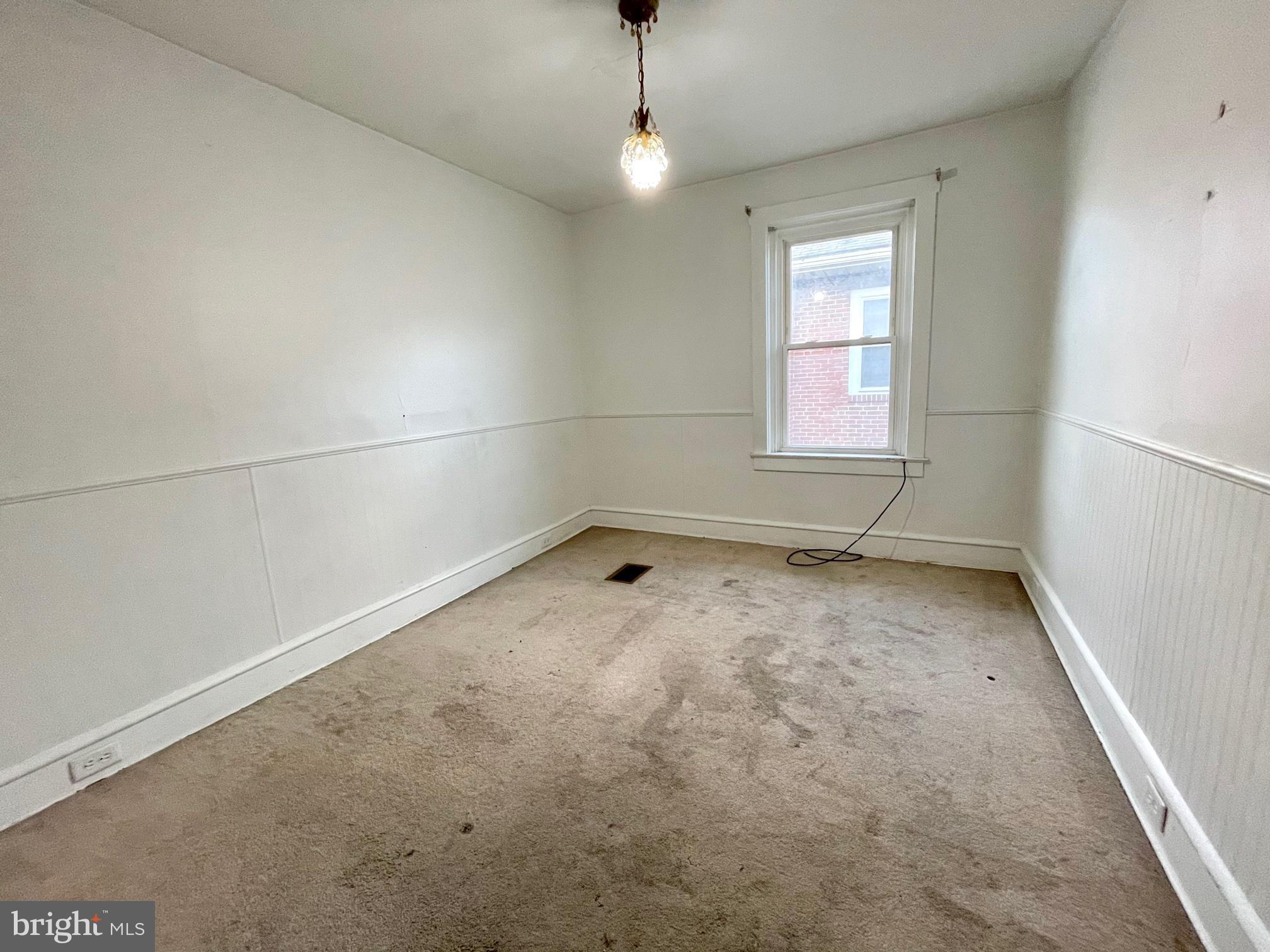 1124 Exeter Street Reading, PA 19604 - Photo 21 of 39 Bedroom