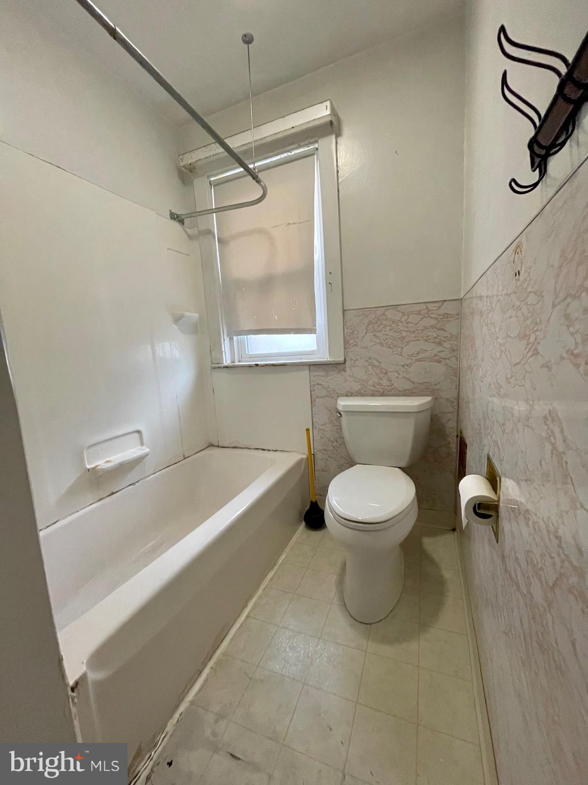 1124 Exeter Street Reading, PA 19604 - Photo 23 of 39