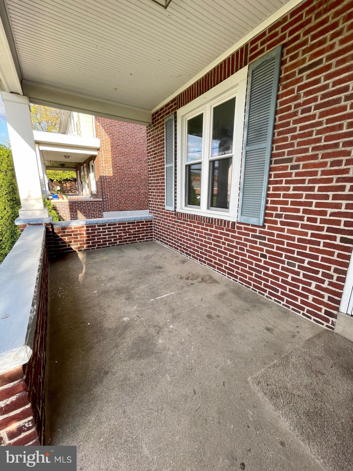1124 Exeter Street Reading, PA 19604 - Photo 26 of 39 Front Porch
