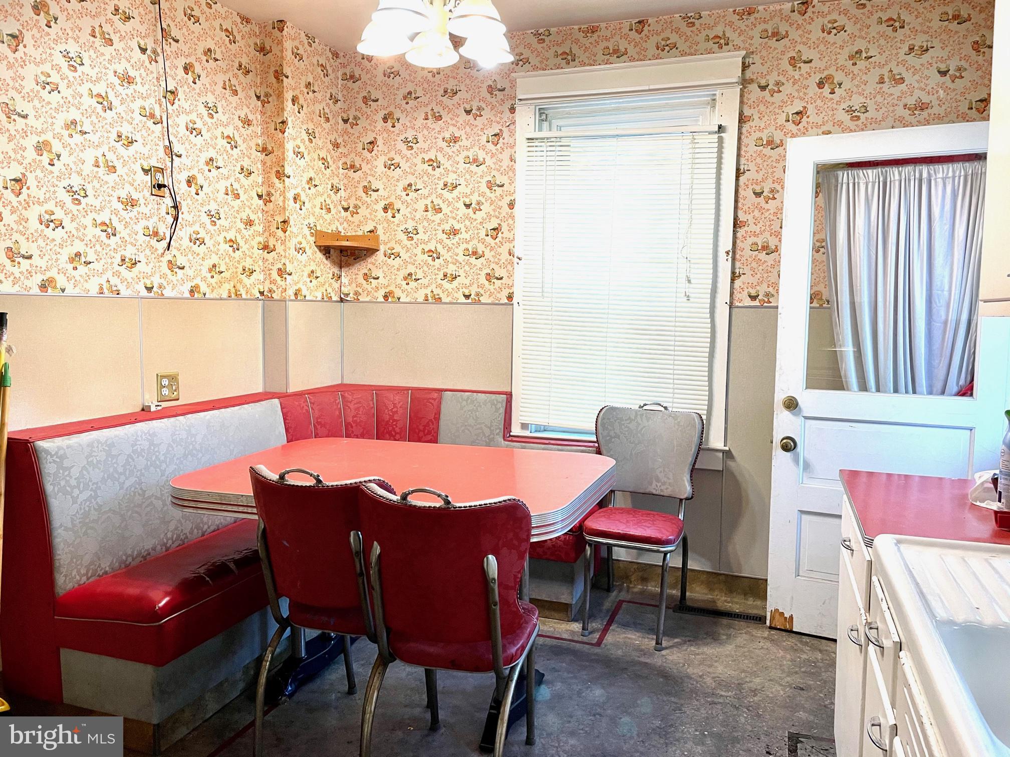 1124 Exeter Street Reading, PA 19604 - Photo 30 of 39