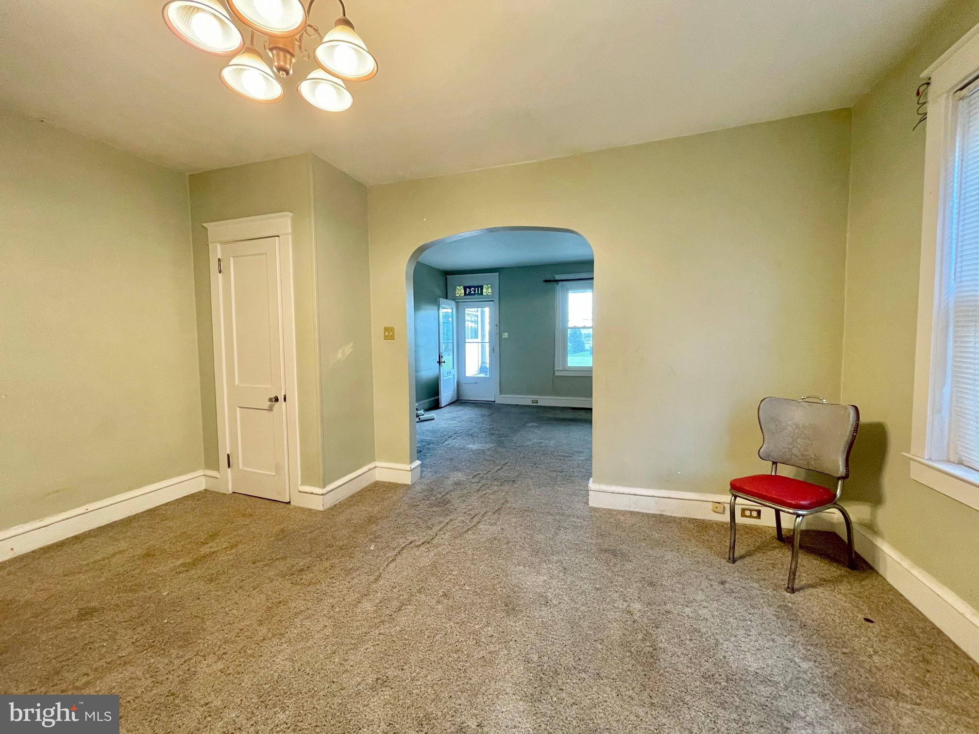 1124 Exeter Street Reading, PA 19604 - Photo 8 of 39 Dining Room
