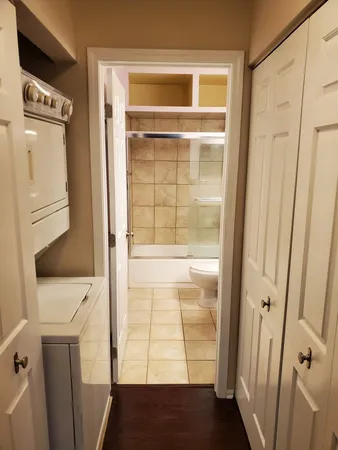 $2,200 | 357 Bloomfield Lane, Unit 3, Glen Ellyn, IL 60137