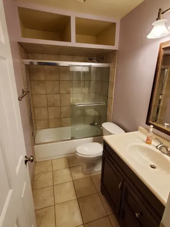 $2,200 | 357 Bloomfield Lane, Unit 3, Glen Ellyn, IL 60137