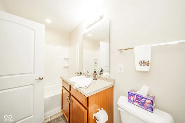 $255,000 | 541 Greenwood Trace Drive, Whiteland, IN 46184