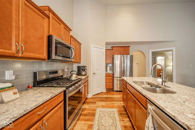 $255,000 | 541 Greenwood Trace Drive, Whiteland, IN 46184