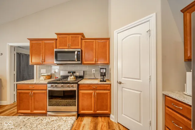 $255,000 | 541 Greenwood Trace Drive, Whiteland, IN 46184