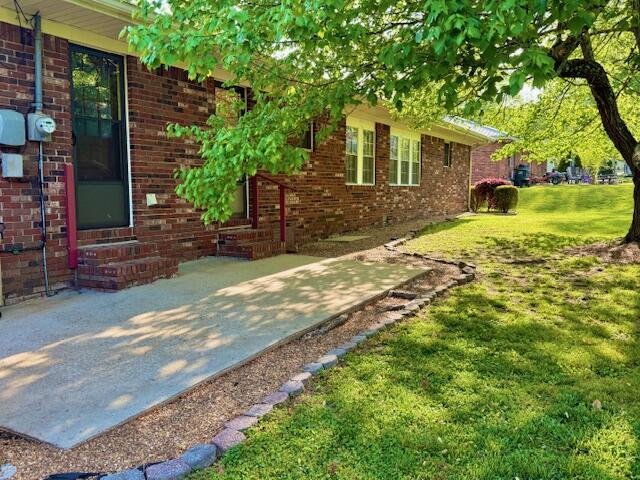 604 Foster Road Dalton, GA 30720 - Photo 32 of 47 Back Porch
