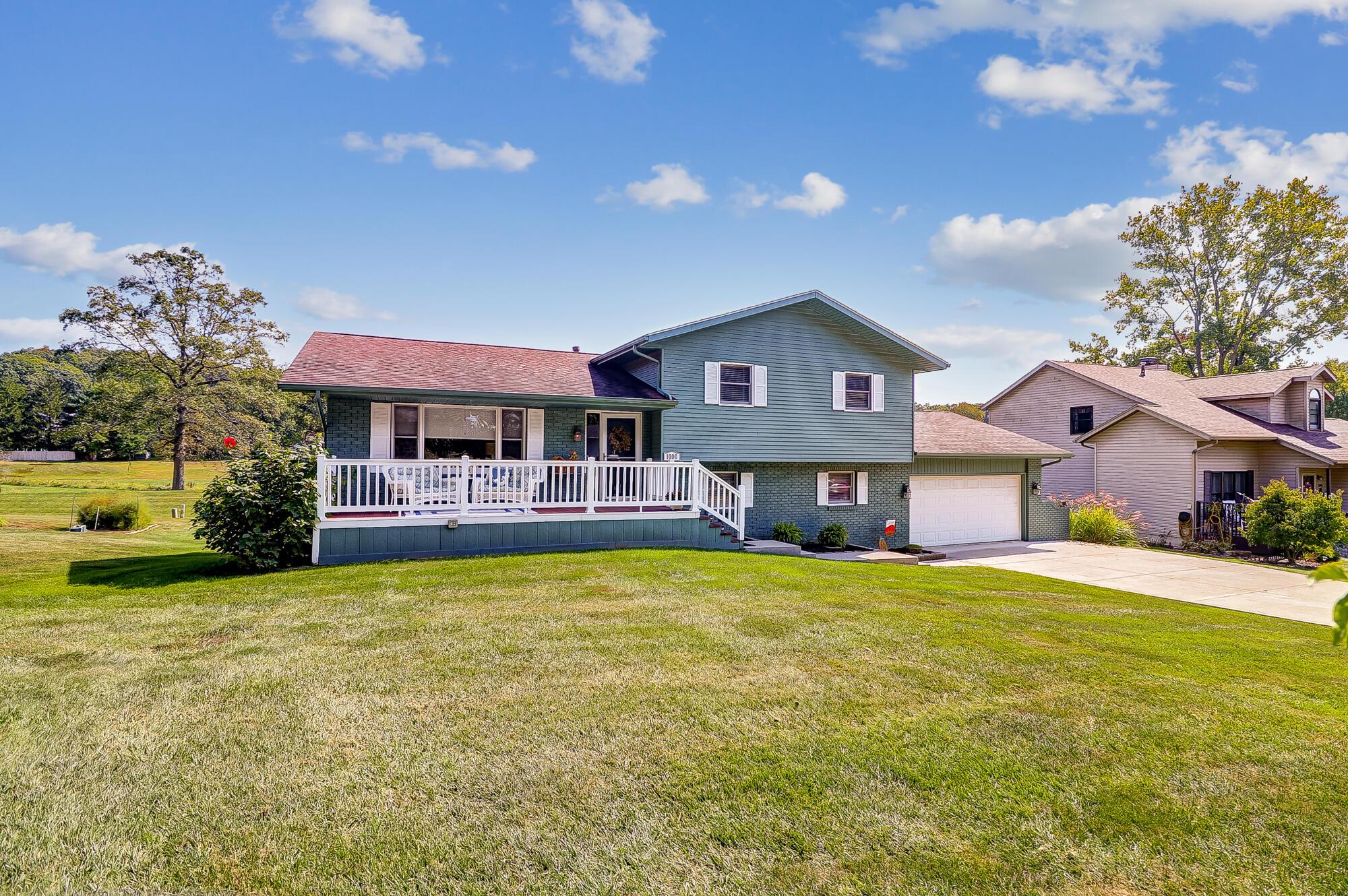 1000 Forest Hills Road Heath, OH 43056 - Photo 3 of 48 Front