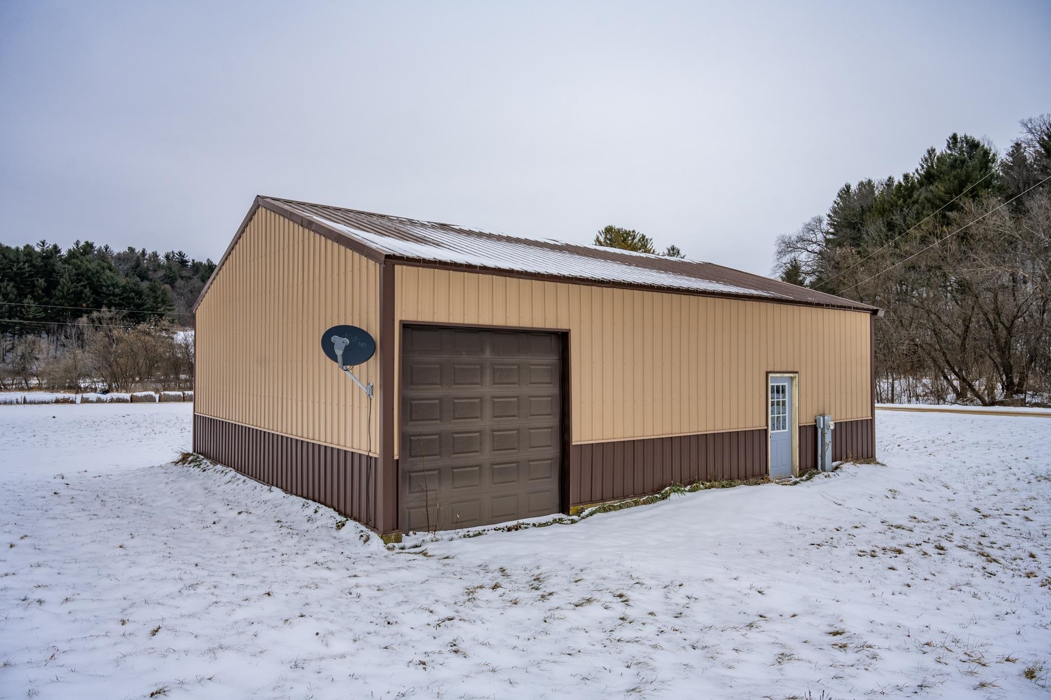 29431 Maxwell Hill Road Cazenovia, WI 53924 - Photo 13 of 47