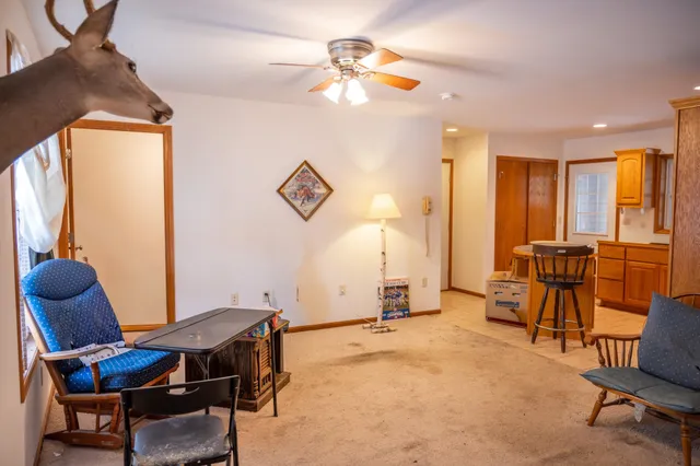 $300,000 | 29431 Maxwell Hill Road, Cazenovia, WI 53924