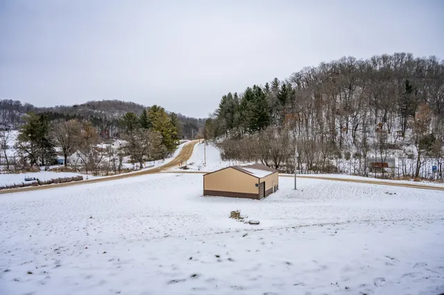 $300,000 | 29431 Maxwell Hill Road, Cazenovia, WI 53924
