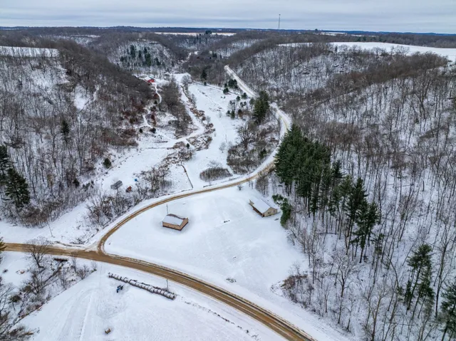 $300,000 | 29431 Maxwell Hill Road, Cazenovia, WI 53924