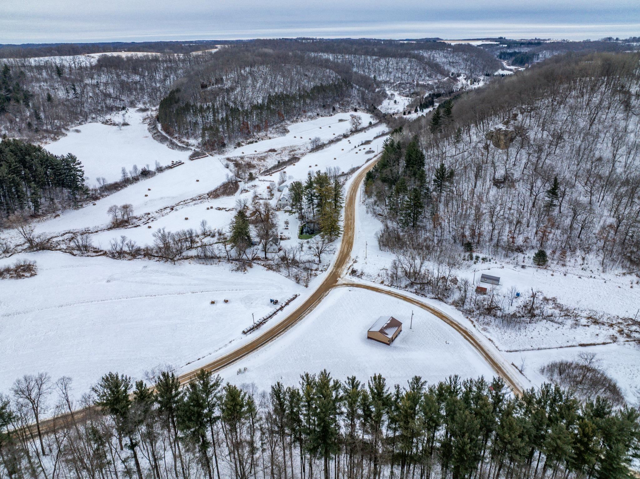 29431 Maxwell Hill Road Cazenovia, WI 53924 - Photo 34 of 47