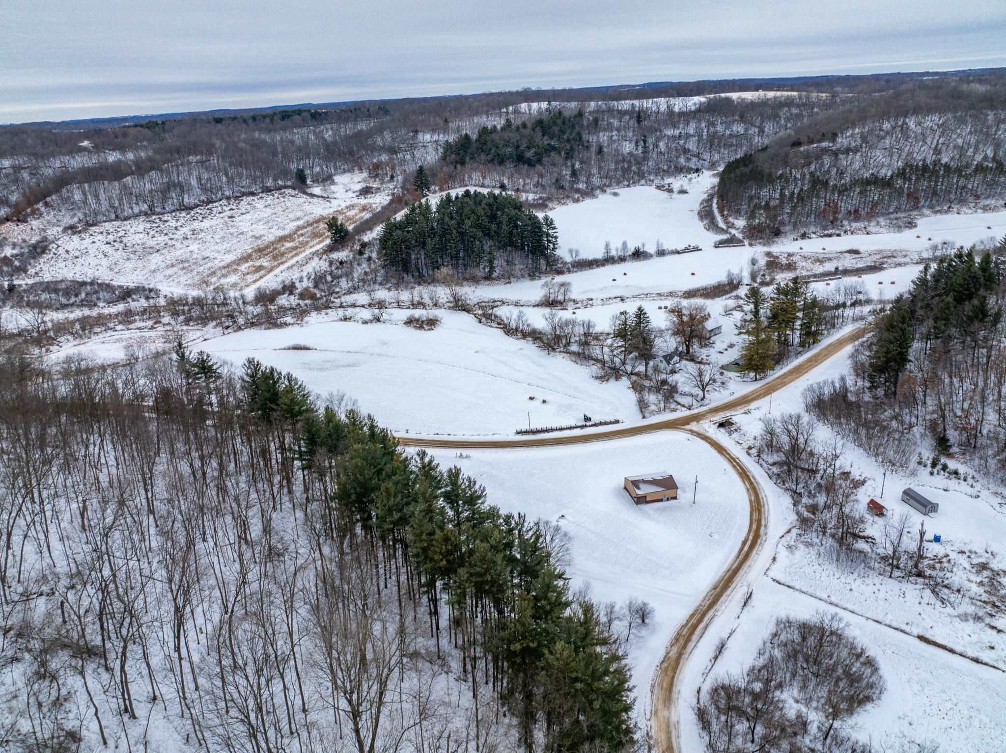 29431 Maxwell Hill Road Cazenovia, WI 53924 - Photo 36 of 47