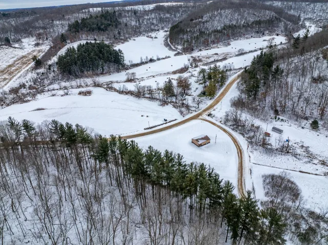 $300,000 | 29431 Maxwell Hill Road, Cazenovia, WI 53924