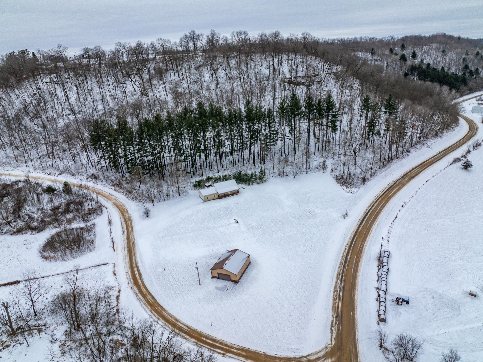 29431 Maxwell Hill Road Cazenovia, WI 53924 - Photo 44 of 47