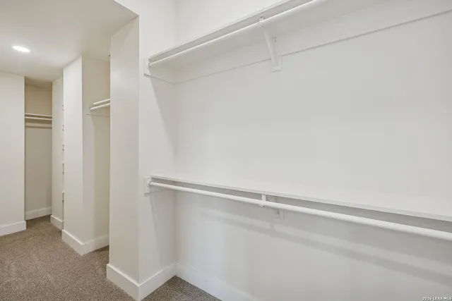 $650,000 | 300 County Road 5781, Castroville, TX 78009