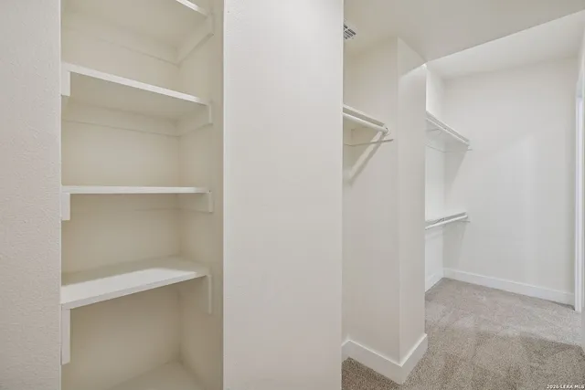 $650,000 | 300 County Road 5781, Castroville, TX 78009