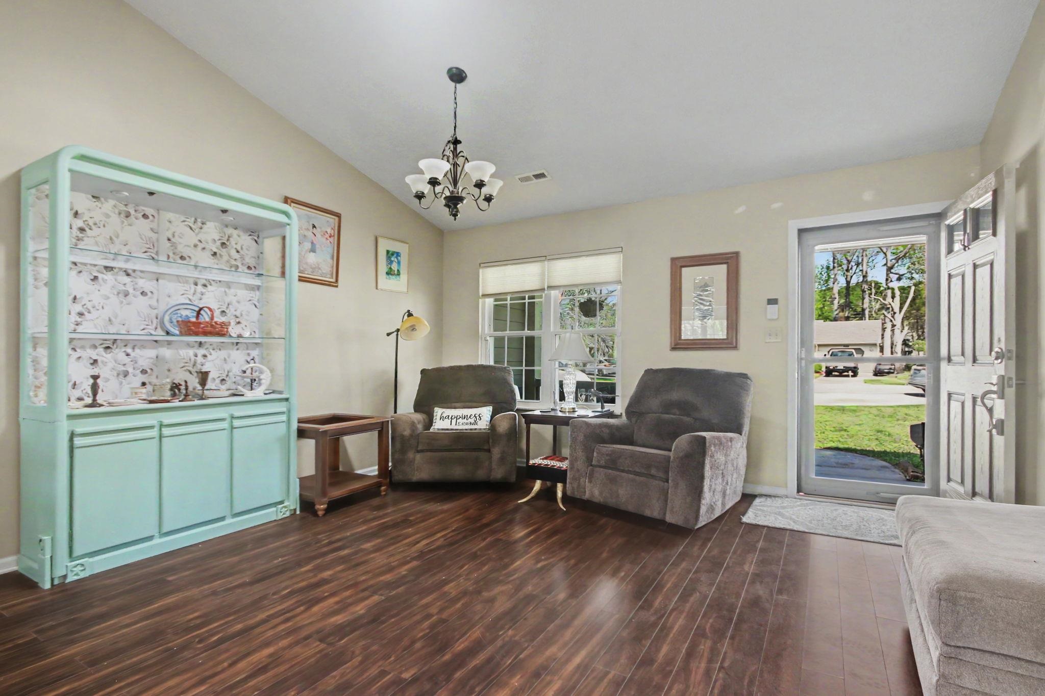 607 Bluebird Lane Murrells Inlet, SC 29576 - Photo 6 of 40