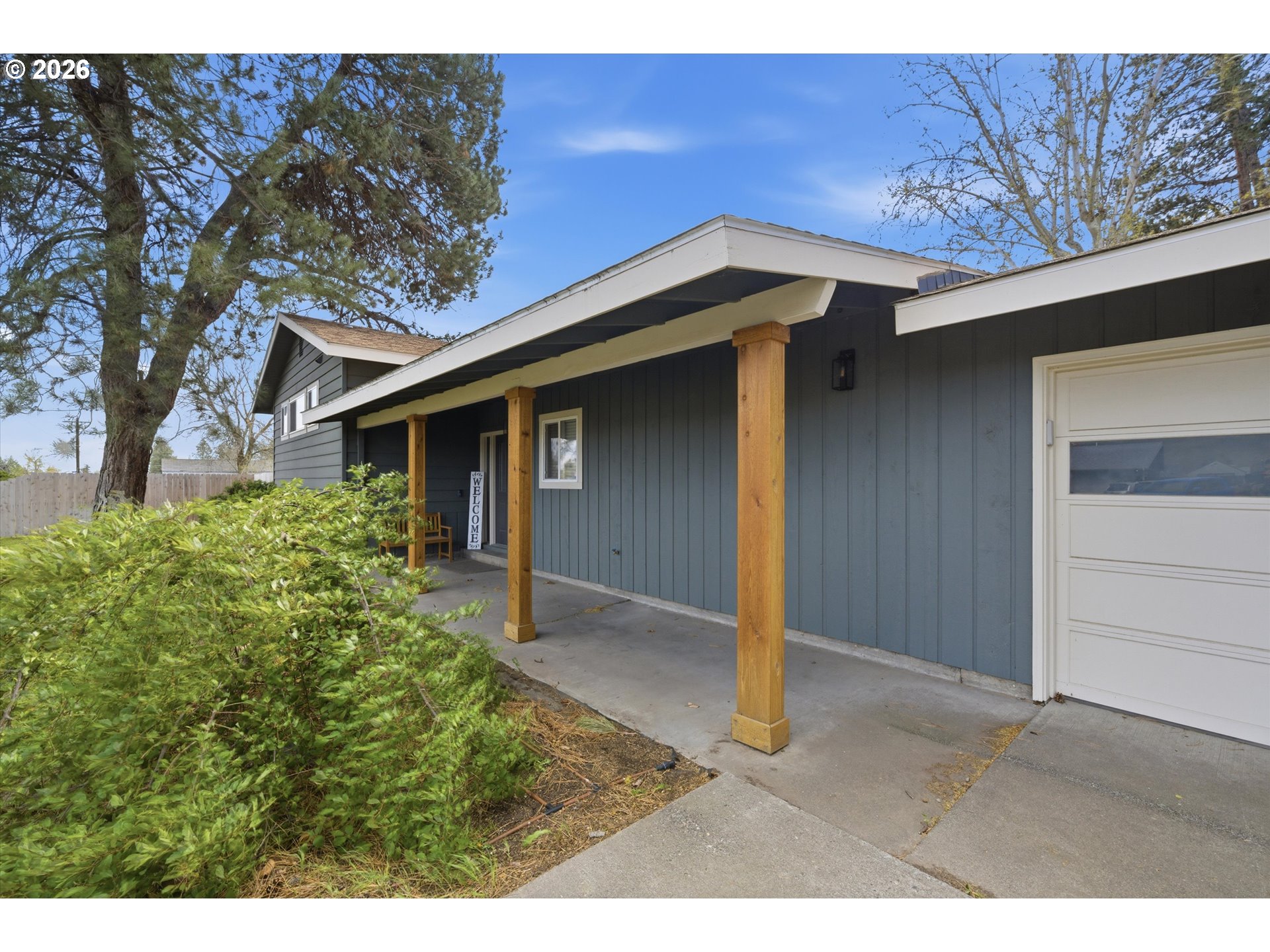 825 West Ridgeway Avenue Hermiston, OR 97838 - Photo 2 of 33