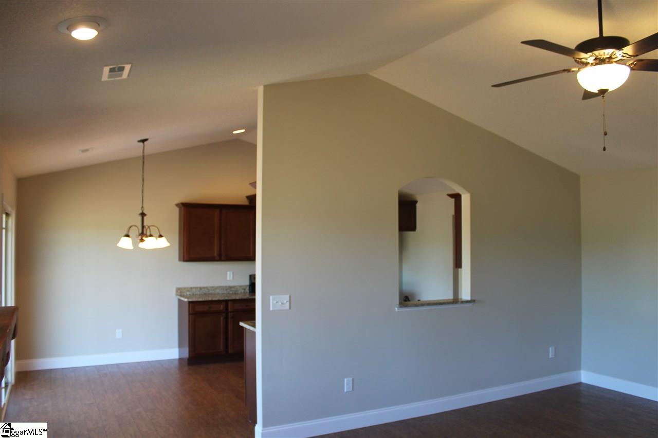 213 Butler Road Lyman, SC 29365 - Photo 7 of 22