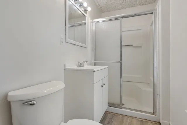 $290,000 | 537 Hartford Avenue, Aurora, IL 60506