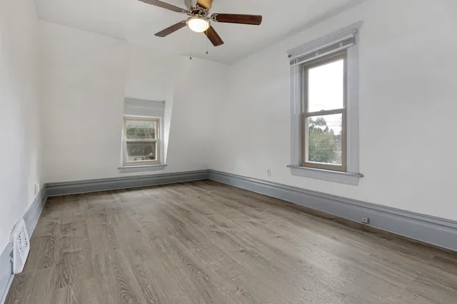 $290,000 | 537 Hartford Avenue, Aurora, IL 60506