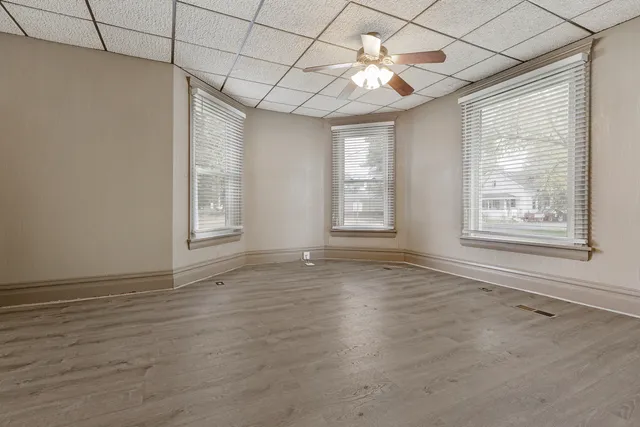 $290,000 | 537 Hartford Avenue, Aurora, IL 60506