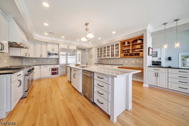 42 Calais Road Mendham, NJ 07945 - Photo 17 of 50