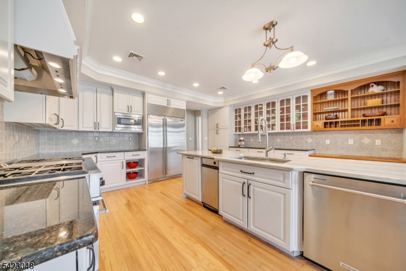 42 Calais Road Mendham, NJ 07945 - Photo 18 of 50