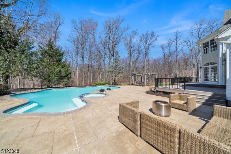 42 Calais Road Mendham, NJ 07945 - Photo 45 of 50