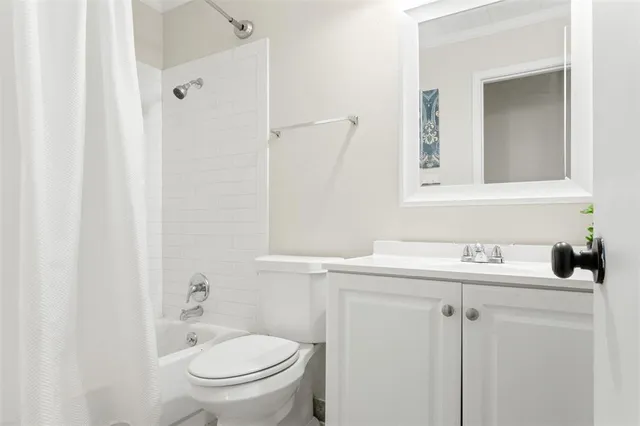 $2,200 | 301 Hallmark Drive, Arlington, TX 76011