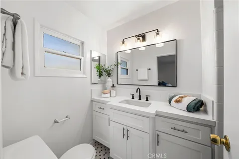 $965,000 | 1741 Tustin Avenue, Unit 11A, Costa Mesa, CA 92627