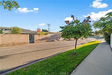 $965,000 | 1741 Tustin Avenue, Unit 11A, Costa Mesa, CA 92627