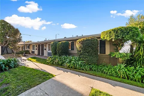 $965,000 | 1741 Tustin Avenue, Unit 11A, Costa Mesa, CA 92627