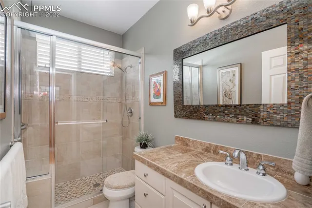 a view of entryway and hall